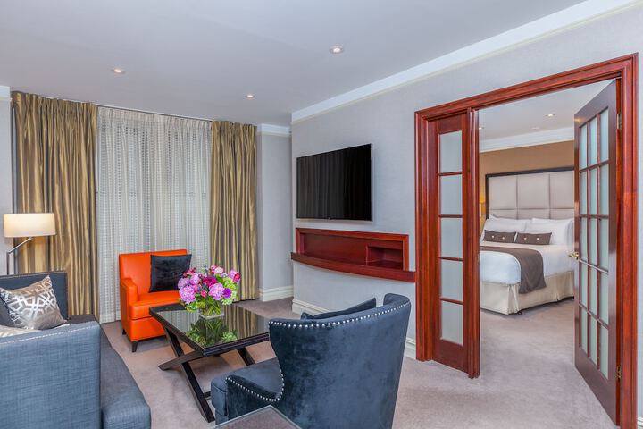 Room 29 of 38
