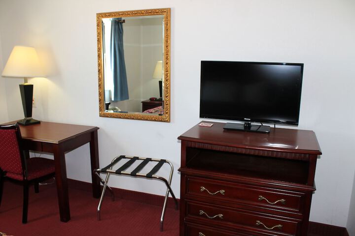 Room 72 of 120