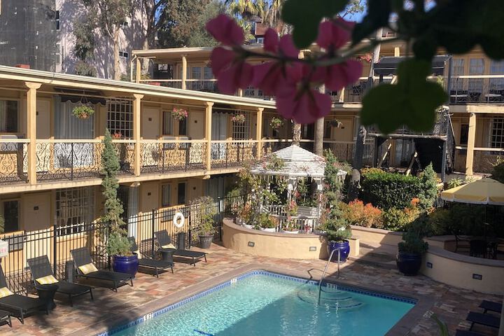 14 West Hotel