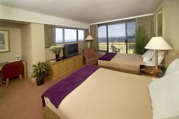 Room 14 of 24