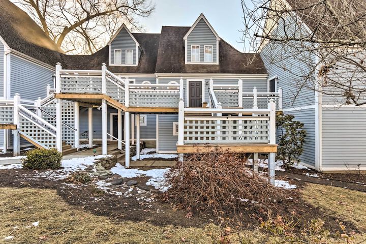 Lovely Norwich Villa on Golf Course w / Amenities!