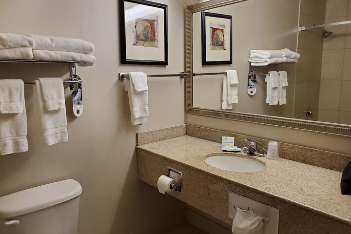 Room 42 of 85