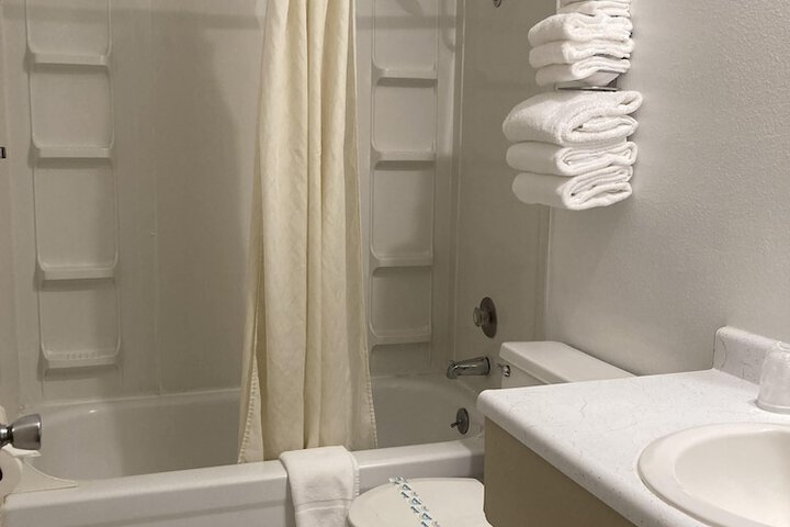 Room 15 of 25