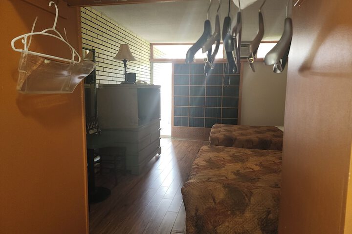 Room 43 of 65
