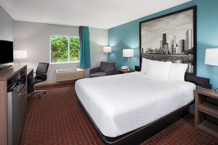 Room 21 of 27