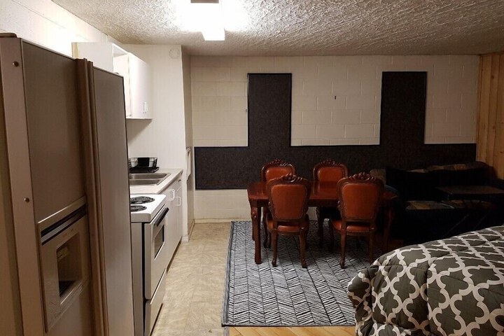 Caravan Motel