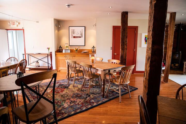 The Woodstocker B & B