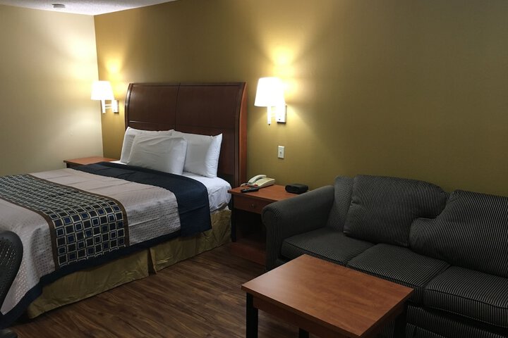 Room 7 of 15