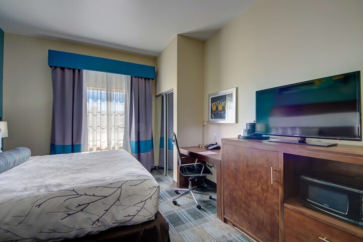 Room 26 of 32