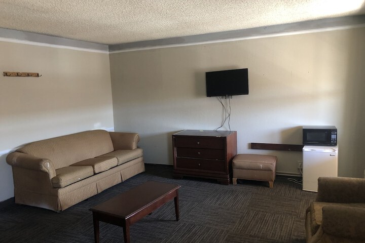 Room 48 of 57