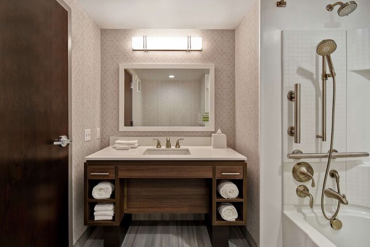 Home2 Suites by Hilton Taylor Detroit