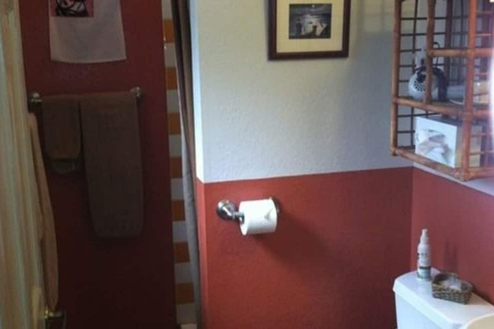Room 13 of 25