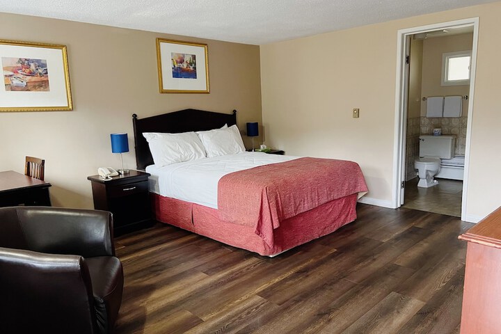 Room 128 of 153