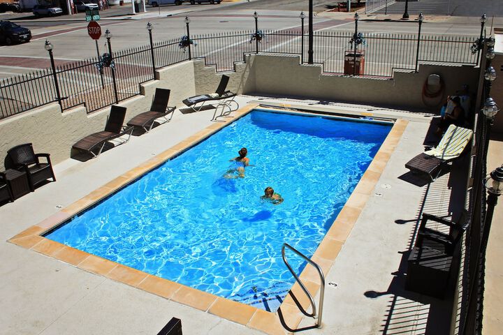 Pool 14 of 100