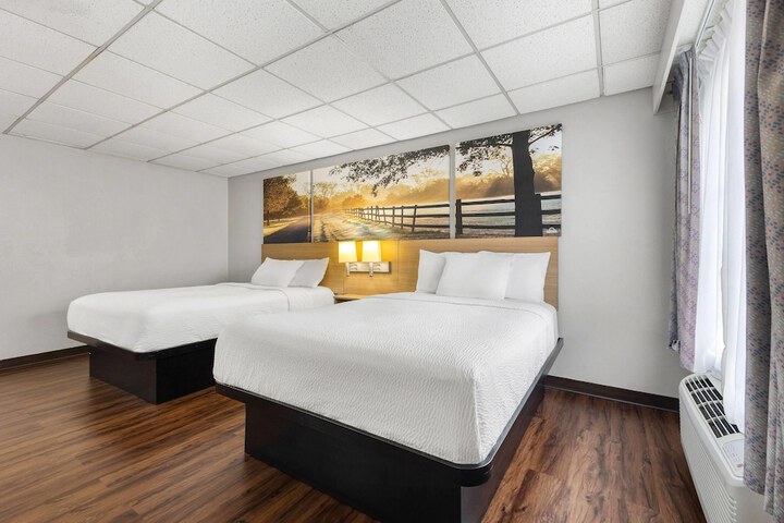 Days Inn by Wyndham Madisonville
