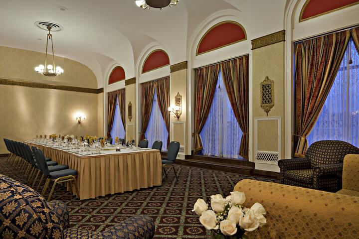 Delta Hotels by Marriott Bessborough