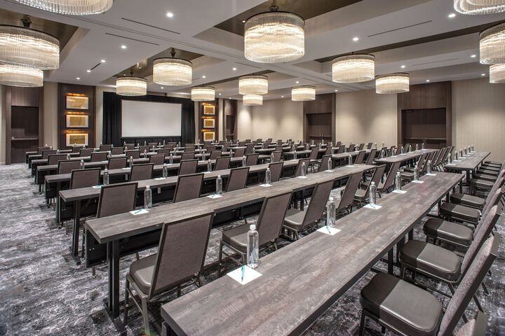 The Row Hotel at Assembly Row Autograph Collection