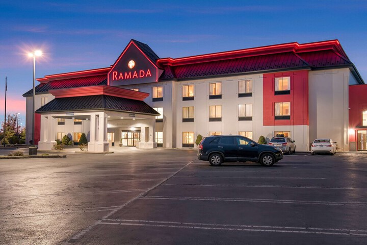 Hotel 7 of 63