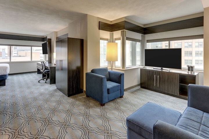 Room 8 of 30