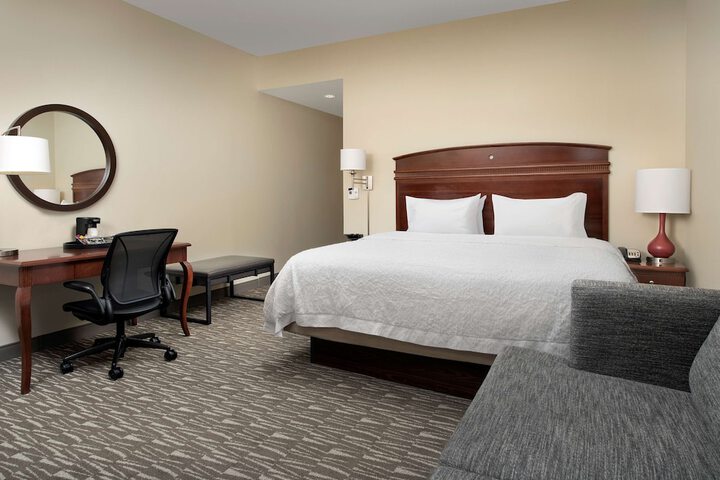 Room 17 of 35
