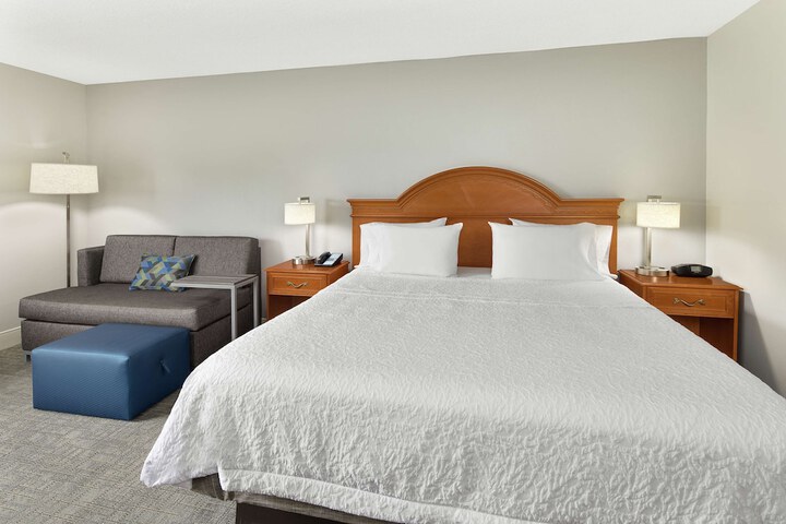Hampton Inn Atlanta - Newnan