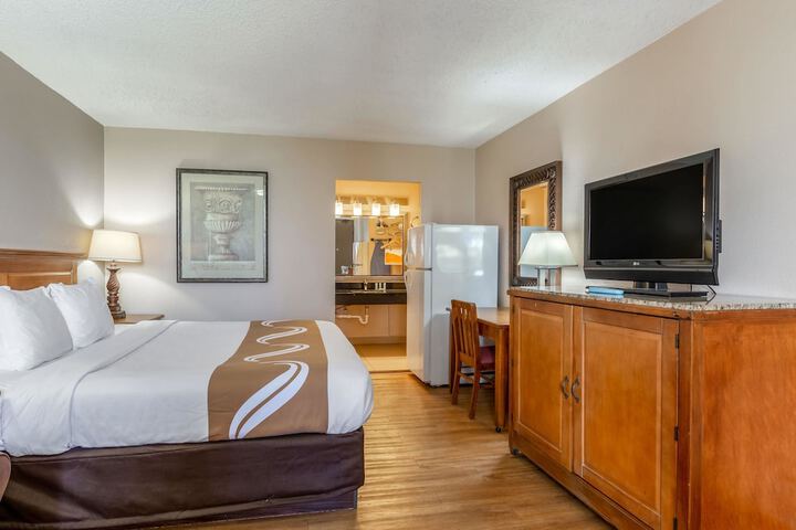 Quality Inn Pasadena - Houston East