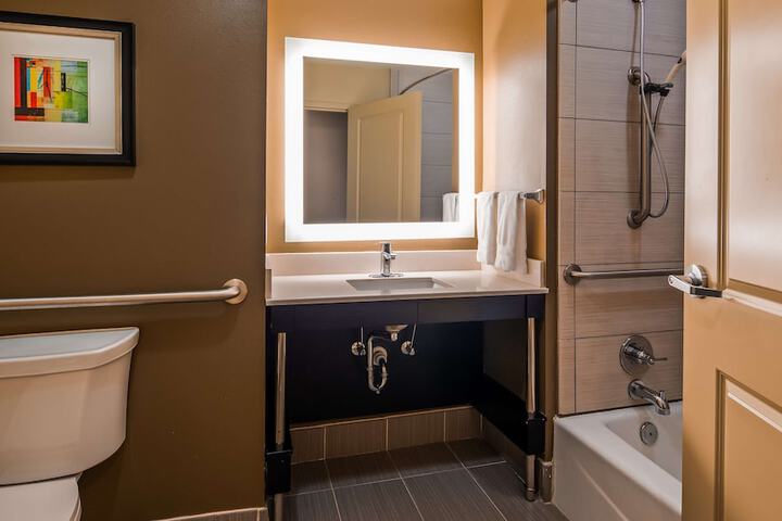 Best Western Plus University Inn