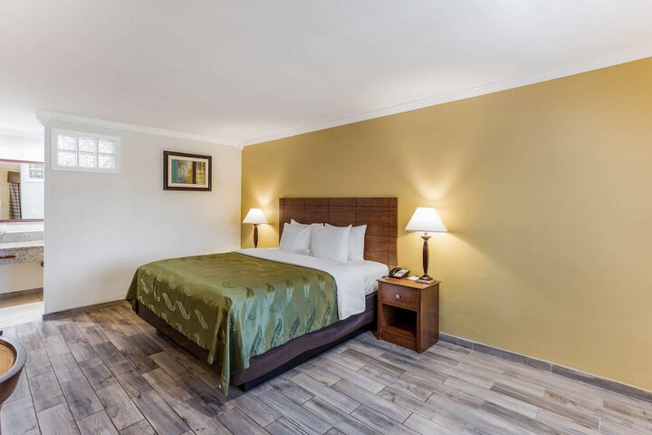 Room 29 of 75