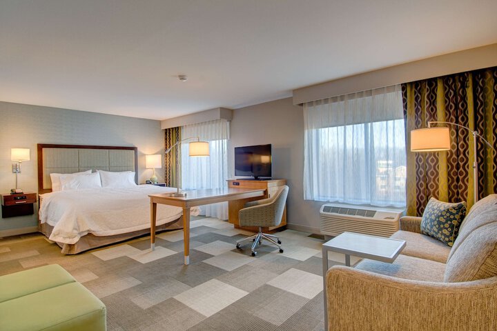 Room 30 of 47