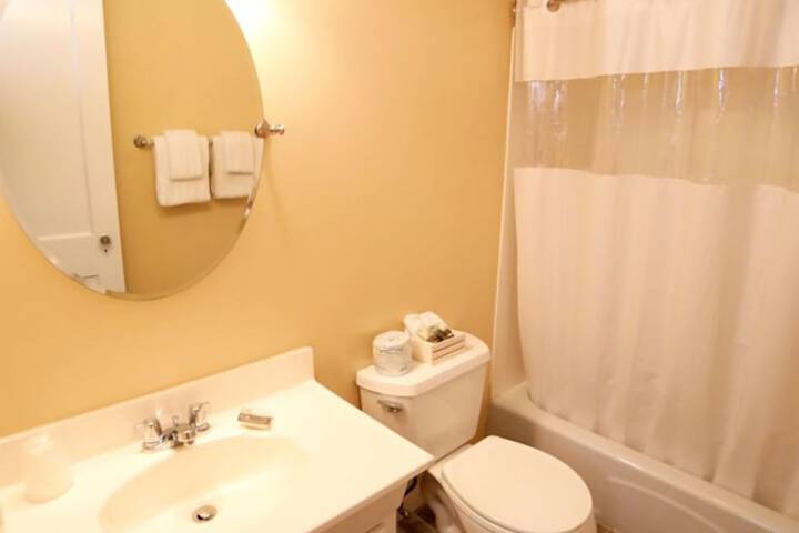 The Kennebunk Inn