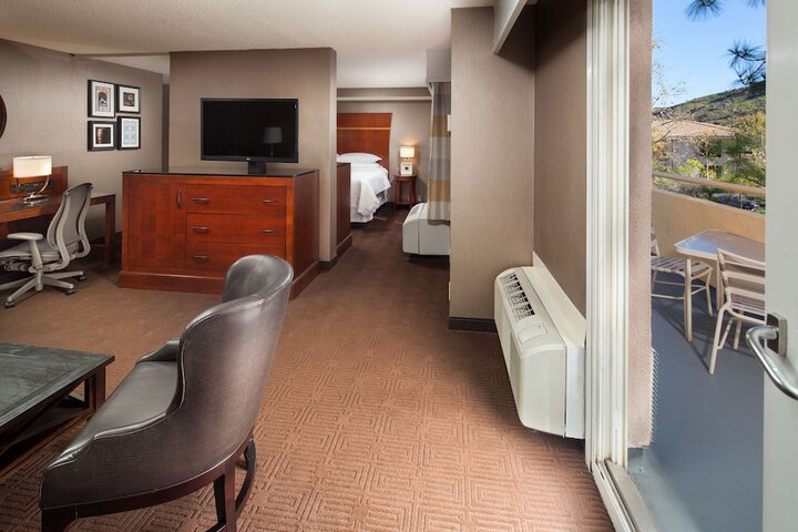Room 8 of 44