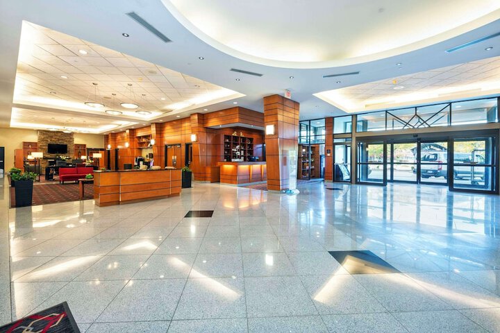 Grand Park Hotel Vancouver Airport an Ascend Collection Hotel