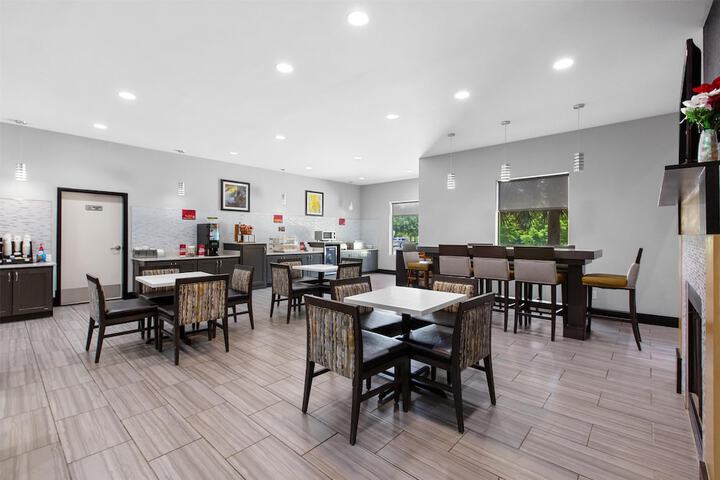 Best Western Plus Regency Park