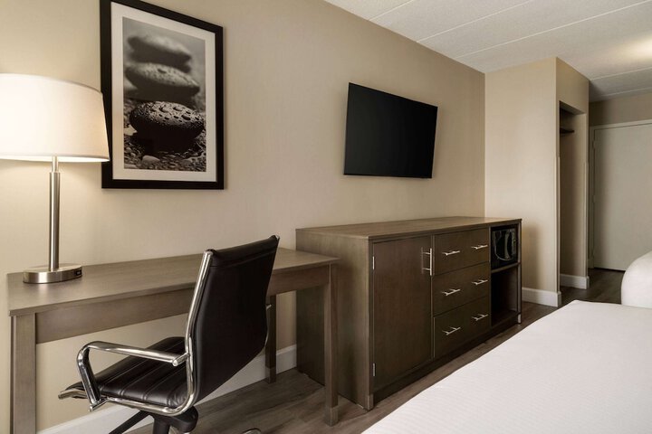 Room 19 of 32