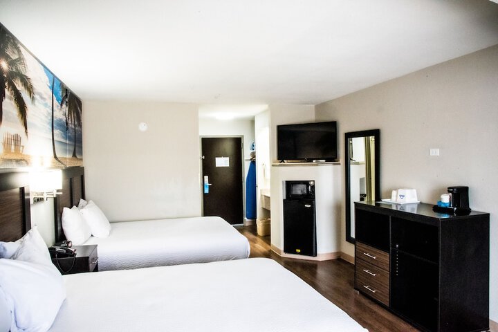 Room 12 of 17