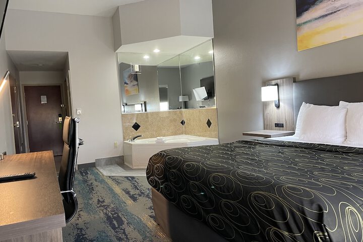 Room 41 of 60