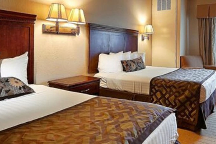 Room 35 of 61