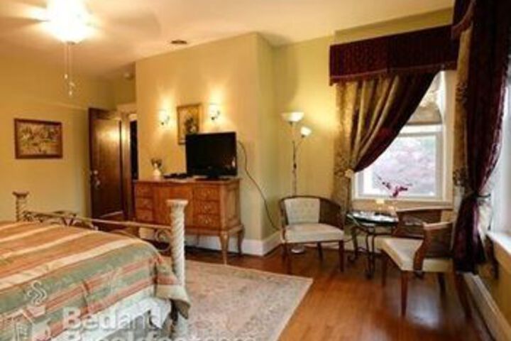 Simply Divine Bed and Breakfast