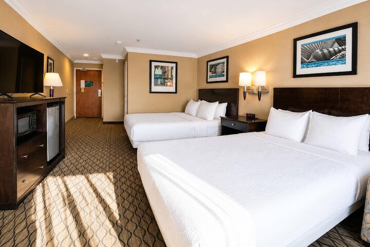 The Volare an Ascend Collection Hotel
