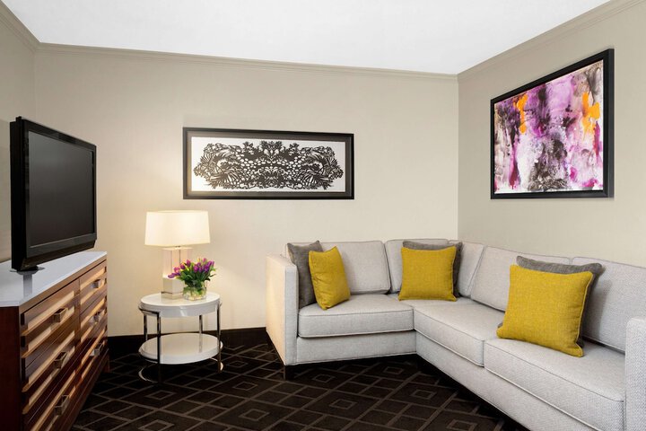 Room 40 of 71