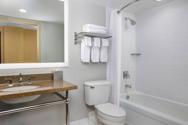 DoubleTree by Hilton Cincinnati Airport