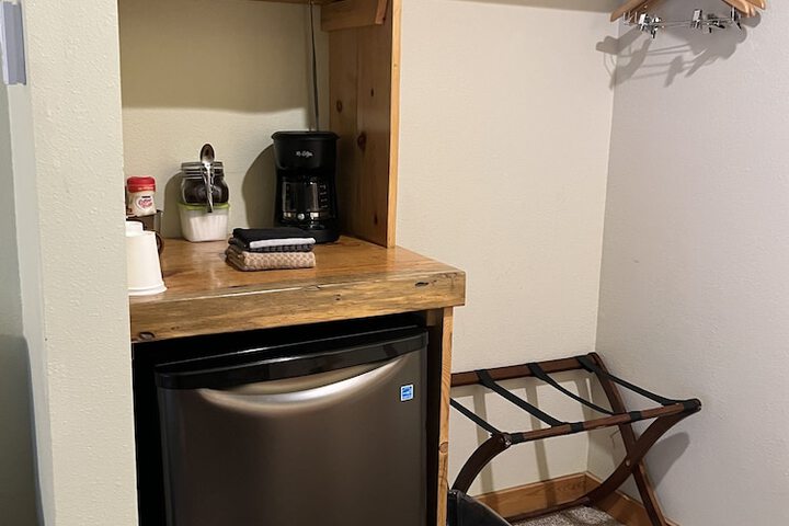 Room 83 of 210