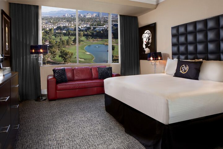 Room 18 of 68