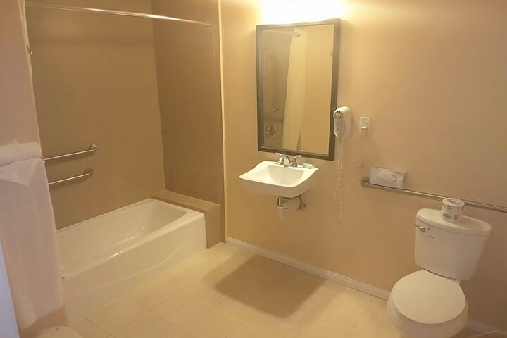 Room 46 of 64