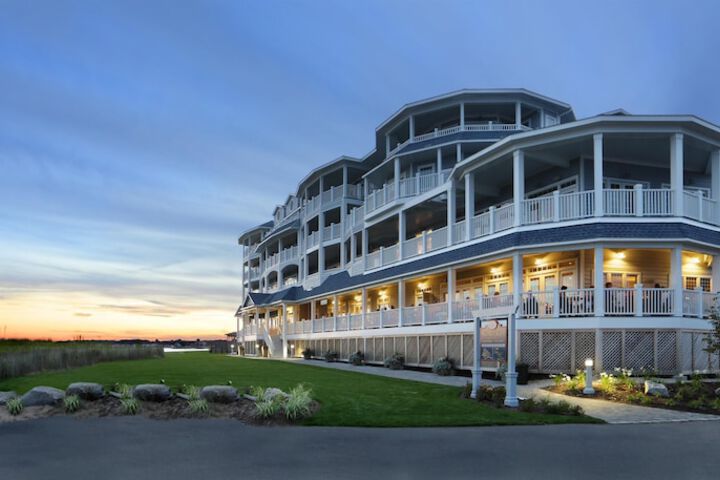 Madison Beach Hotel