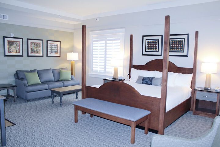 Carlisle Inn