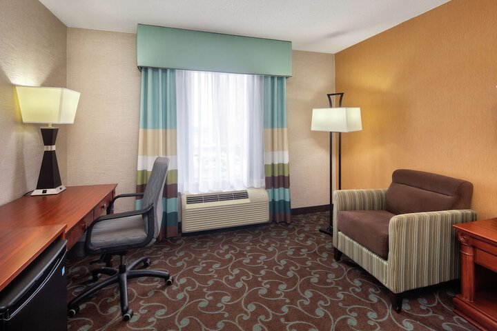 Room 8 of 42