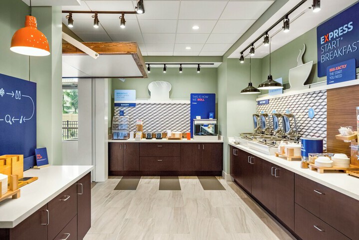 Holiday Inn Express & Suites Sanford- Lake Mary by IHG