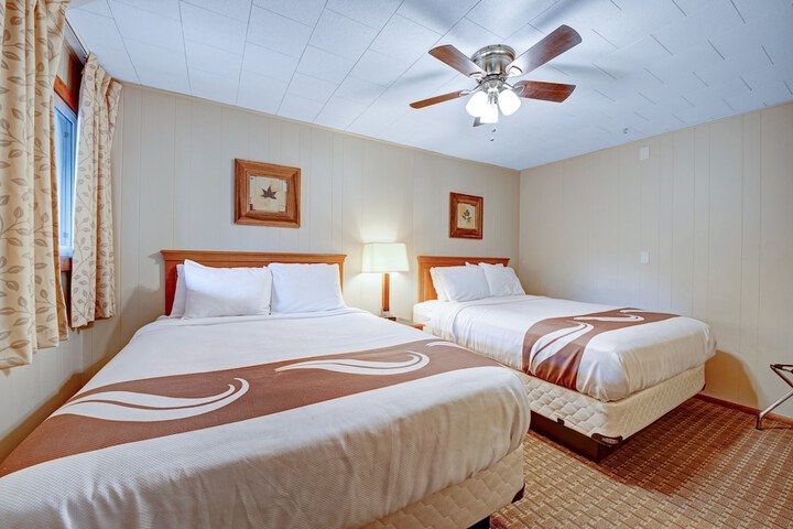 Room 28 of 35
