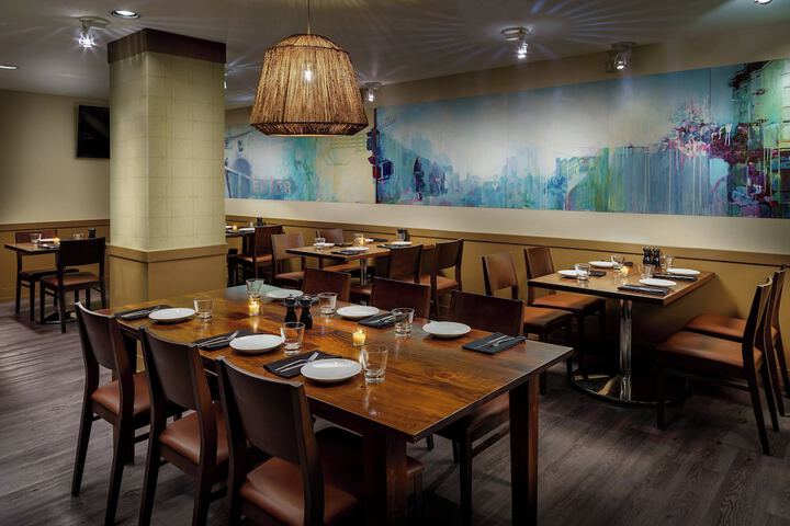 Dining 70 of 106